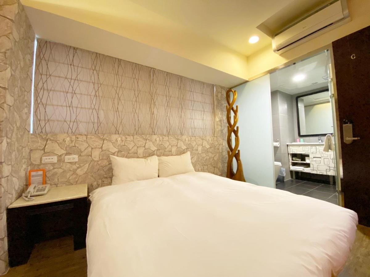 Taichung Old F Hotel エクステリア 写真