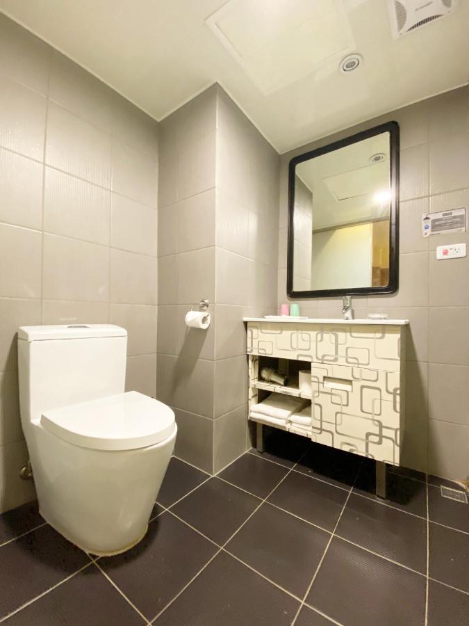Taichung Old F Hotel エクステリア 写真
