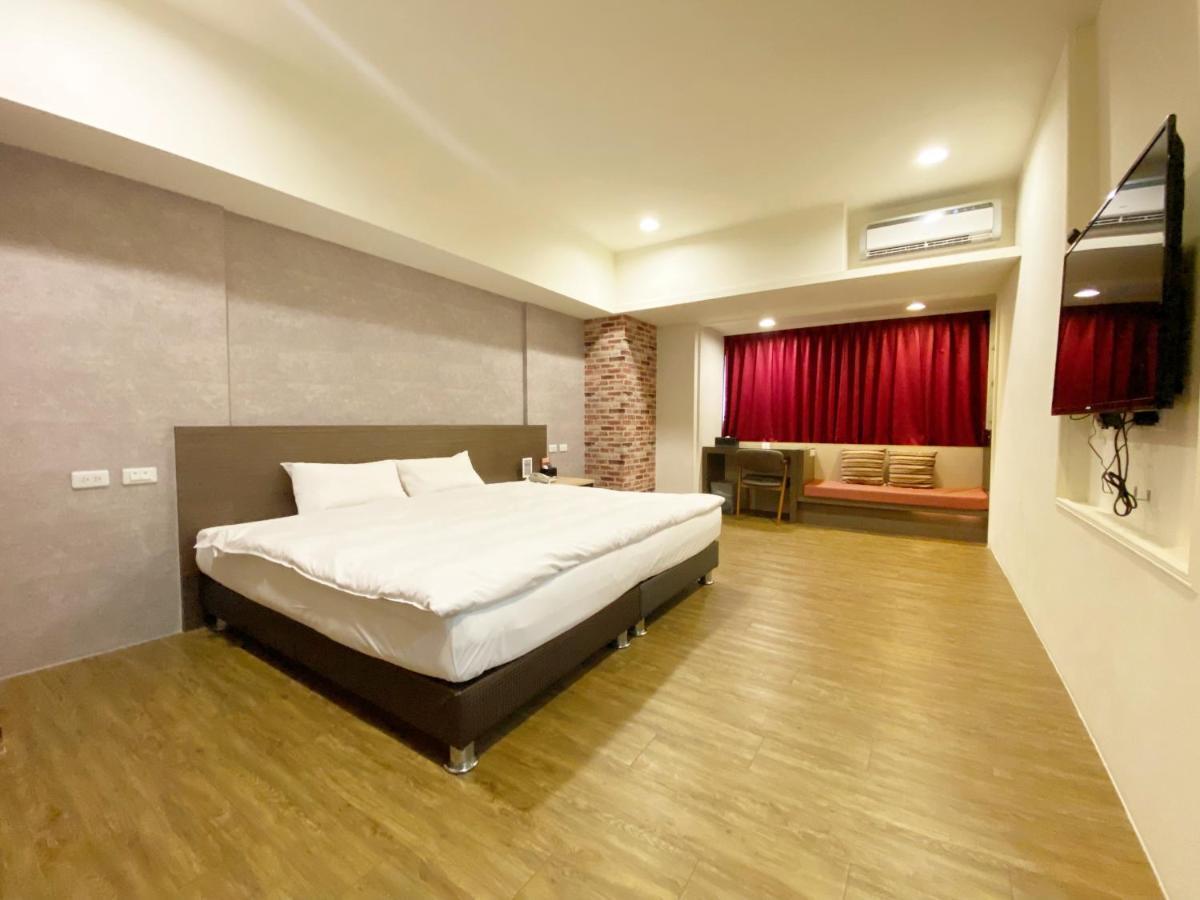 Taichung Old F Hotel エクステリア 写真
